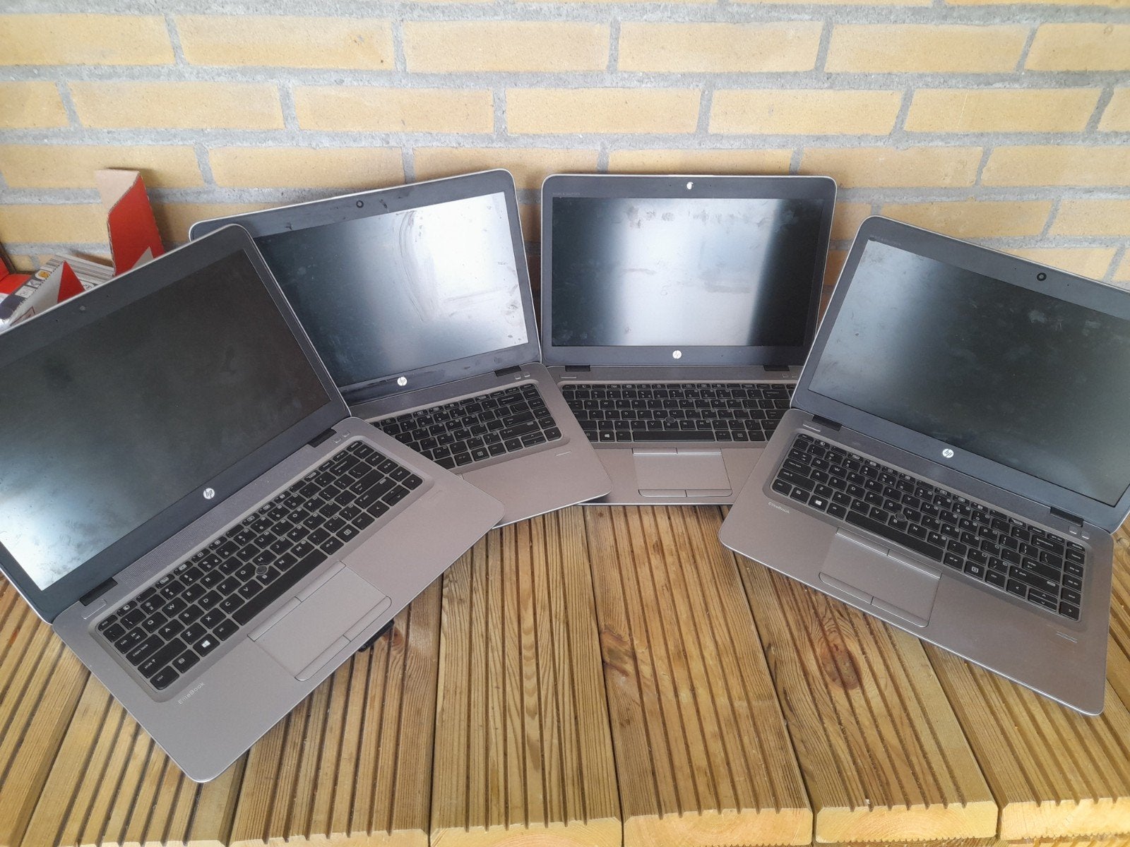 5x hp laptops voor hobbyist of onderdelen, Ophalen