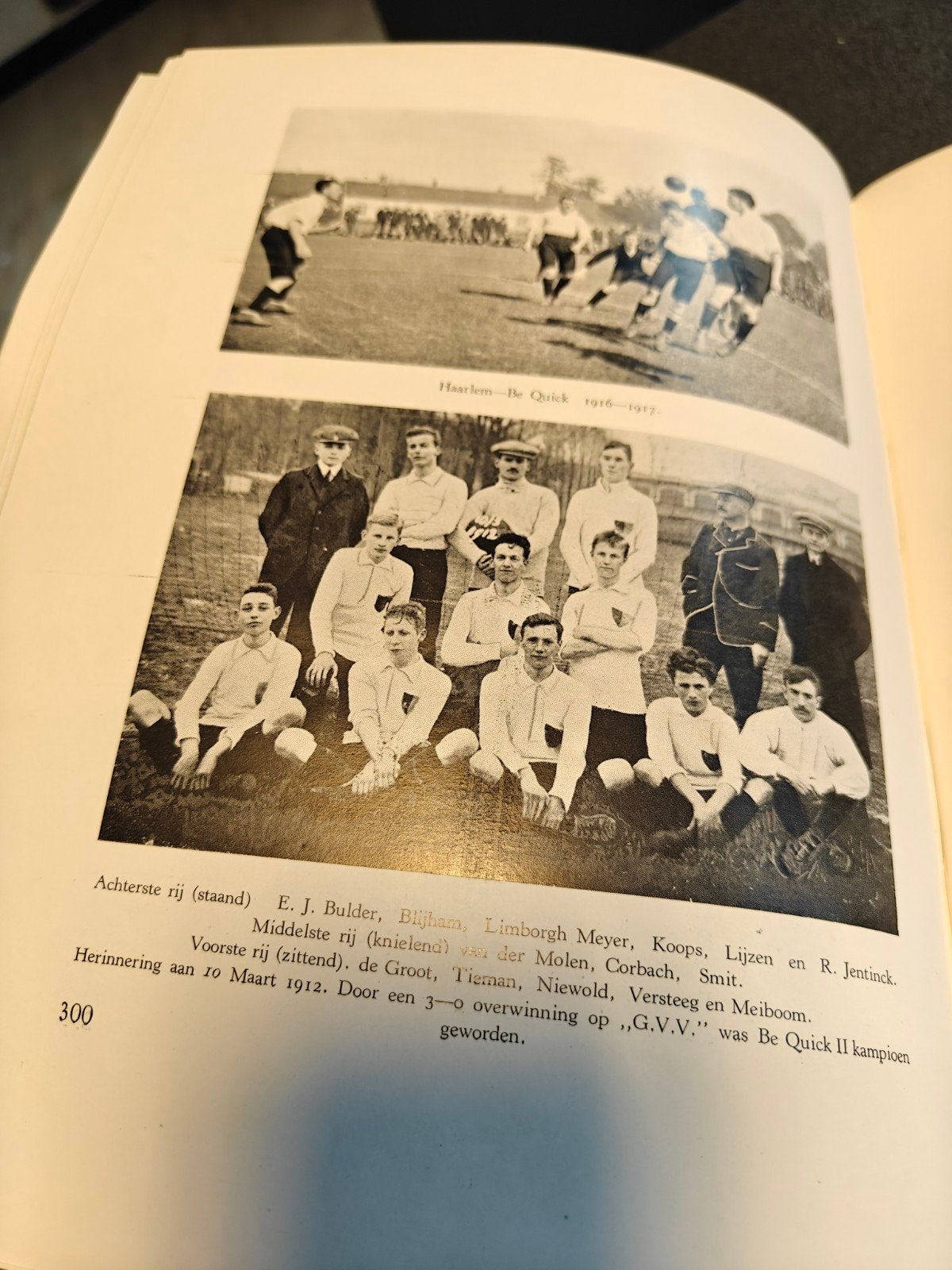 Prachtig oud jubileum boek BE QUICK 1927-1937 in mooie staat, Gelezen, Bruins Oving jr, Ophalen of Verzenden, Balsport