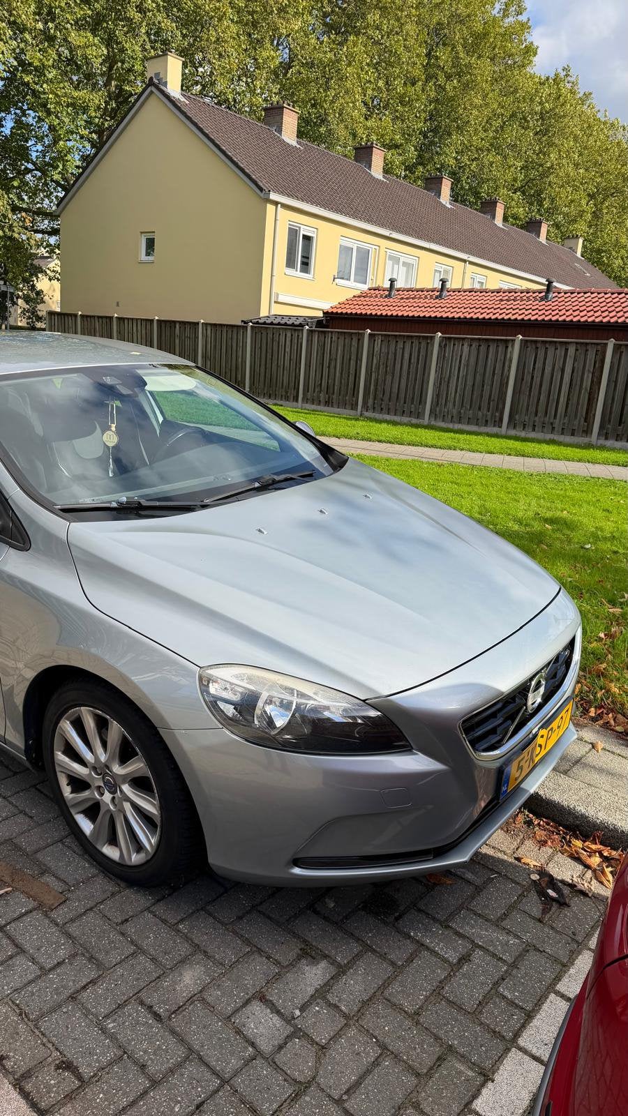 Volvo V40 1.6 T3 150PK 2013 Grijs, Voorwielaandrijving, 1596 cc, 4 cilinders, Origineel Nederlands