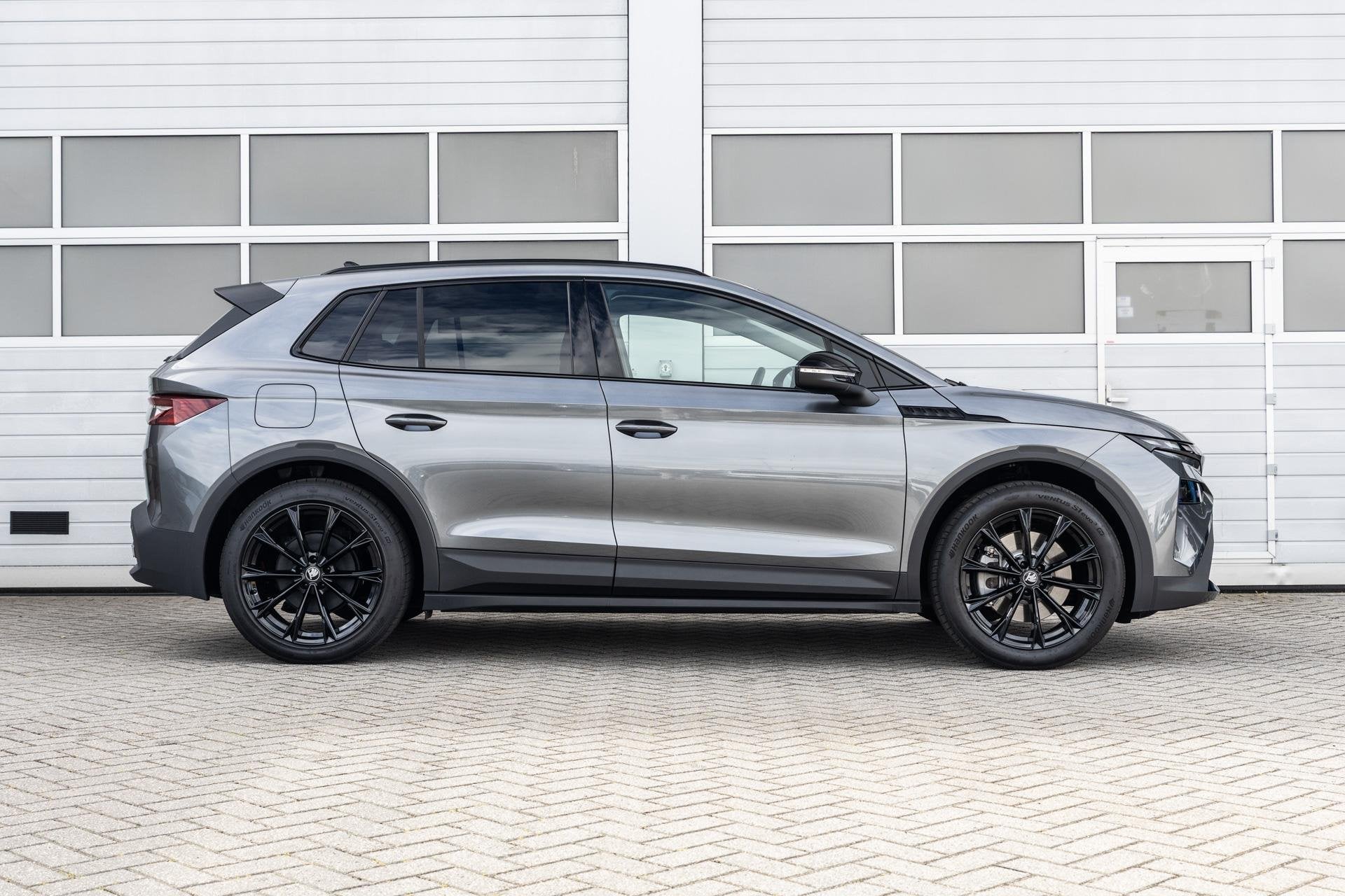 Skoda Elroq 85 286pk Business Edition | Black Pakket | Trekh, Auto's, Automaat, 12 maanden, Achterwielaandrijving, Leder en Stof