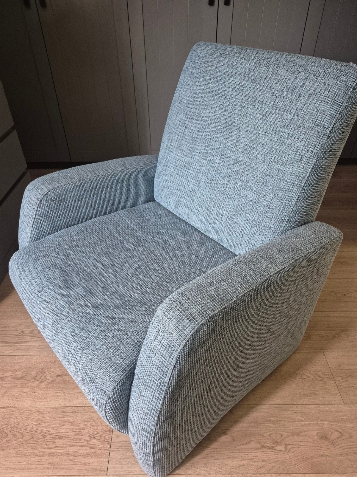 Fauteuil blauw goede staat, Huis en Inrichting, Fauteuils, Ophalen, 75 tot 100 cm, Zo goed als nieuw, Stof