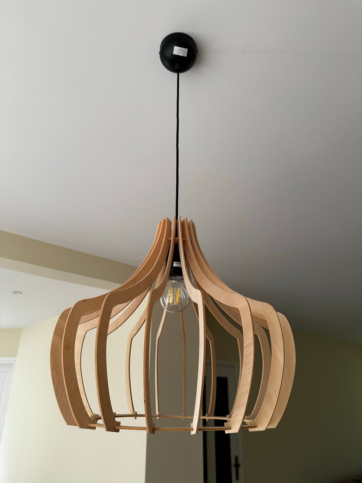 Houten hanglamp - Modern design, Huis en Inrichting, Lampen | Hanglampen, Ophalen, Zo goed als nieuw, Hout, E27 (groot)