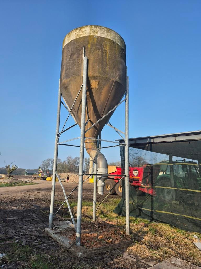 Gratis Silo 5 ton voor houtpellets of brok - Goede staat, Ophalen of Verzenden