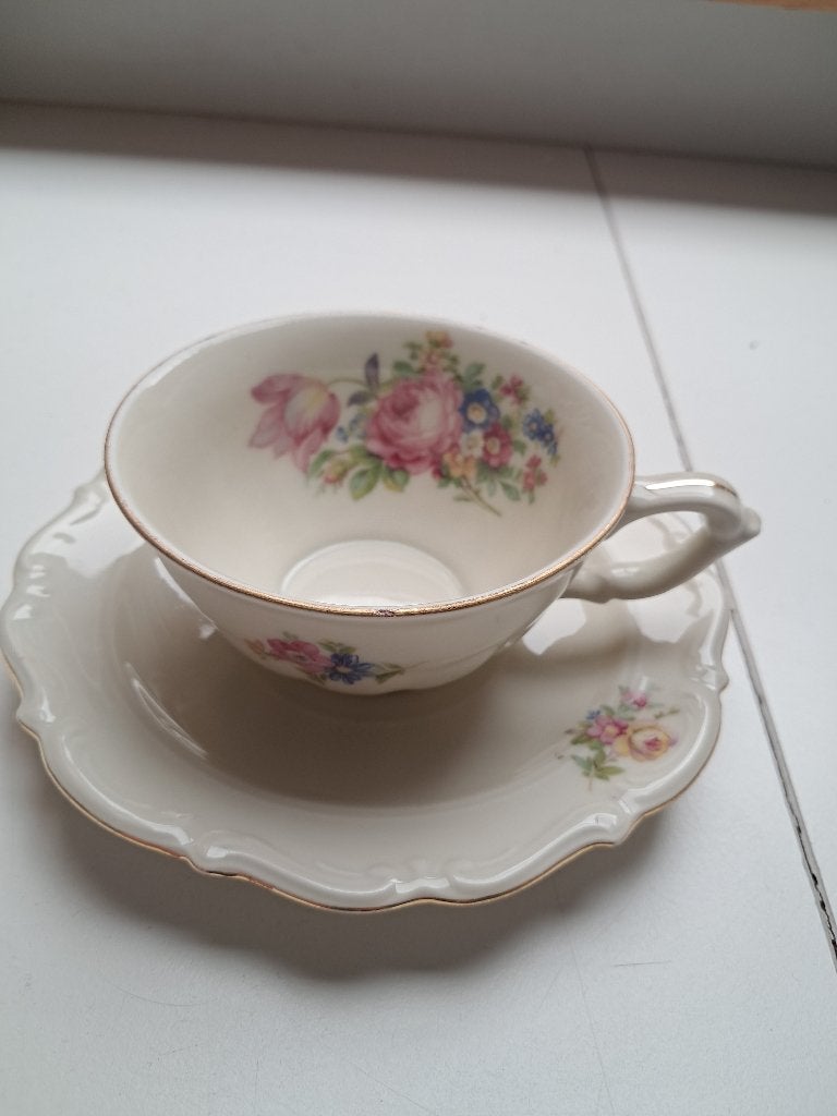 Te koop aangeboden porcelein servies, (zeer) goede staat., Ophalen