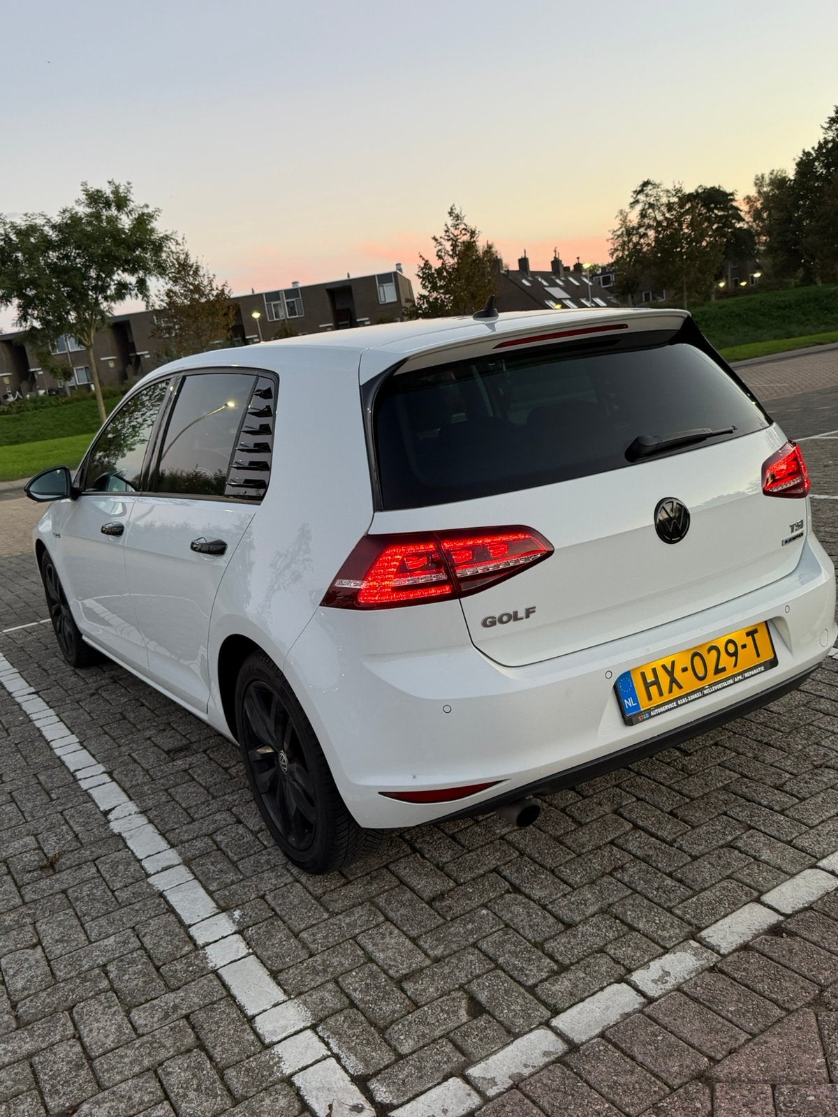 Volkswagen Golf 1.0 TSI 85KW 5D 2016 Wit, Voorwielaandrijving, 610 kg, Origineel Nederlands, Handgeschakeld