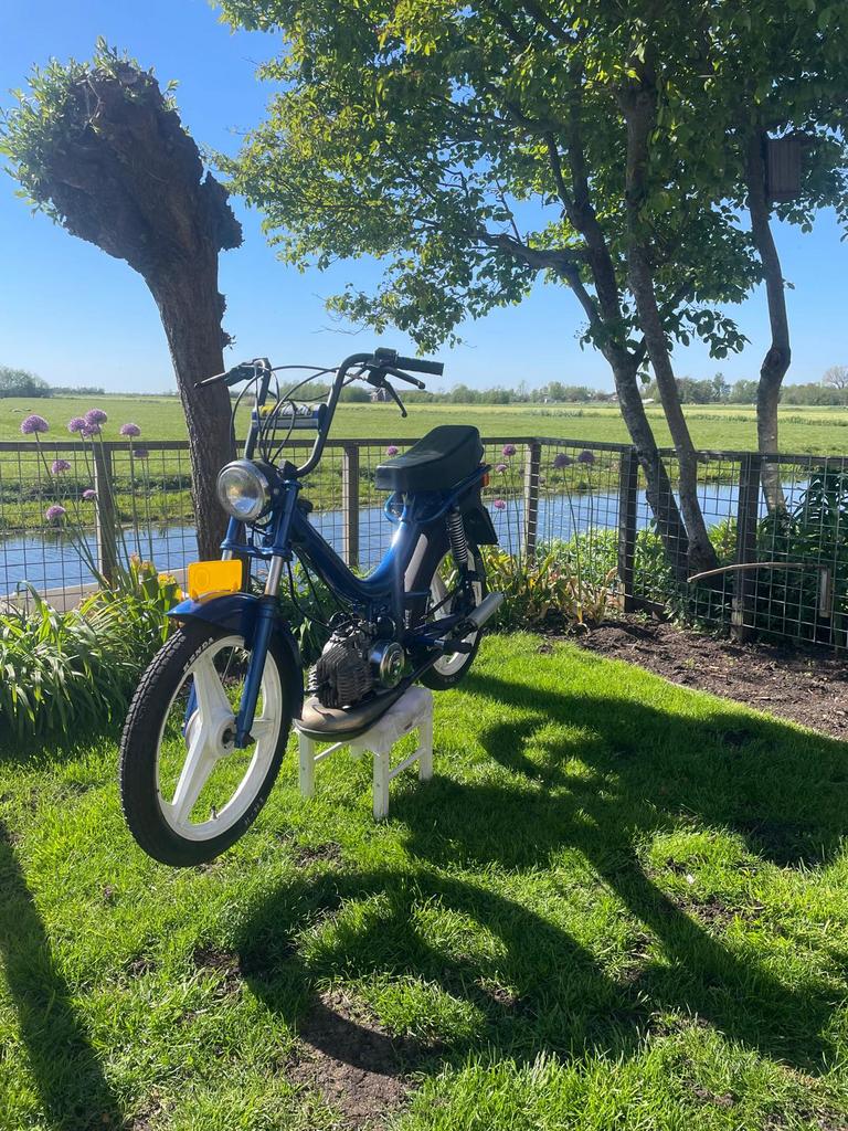 Puch maxi, Fietsen en Brommers, Ophalen, Maximaal 45 km/u, 0 versnellingen, Zo goed als nieuw