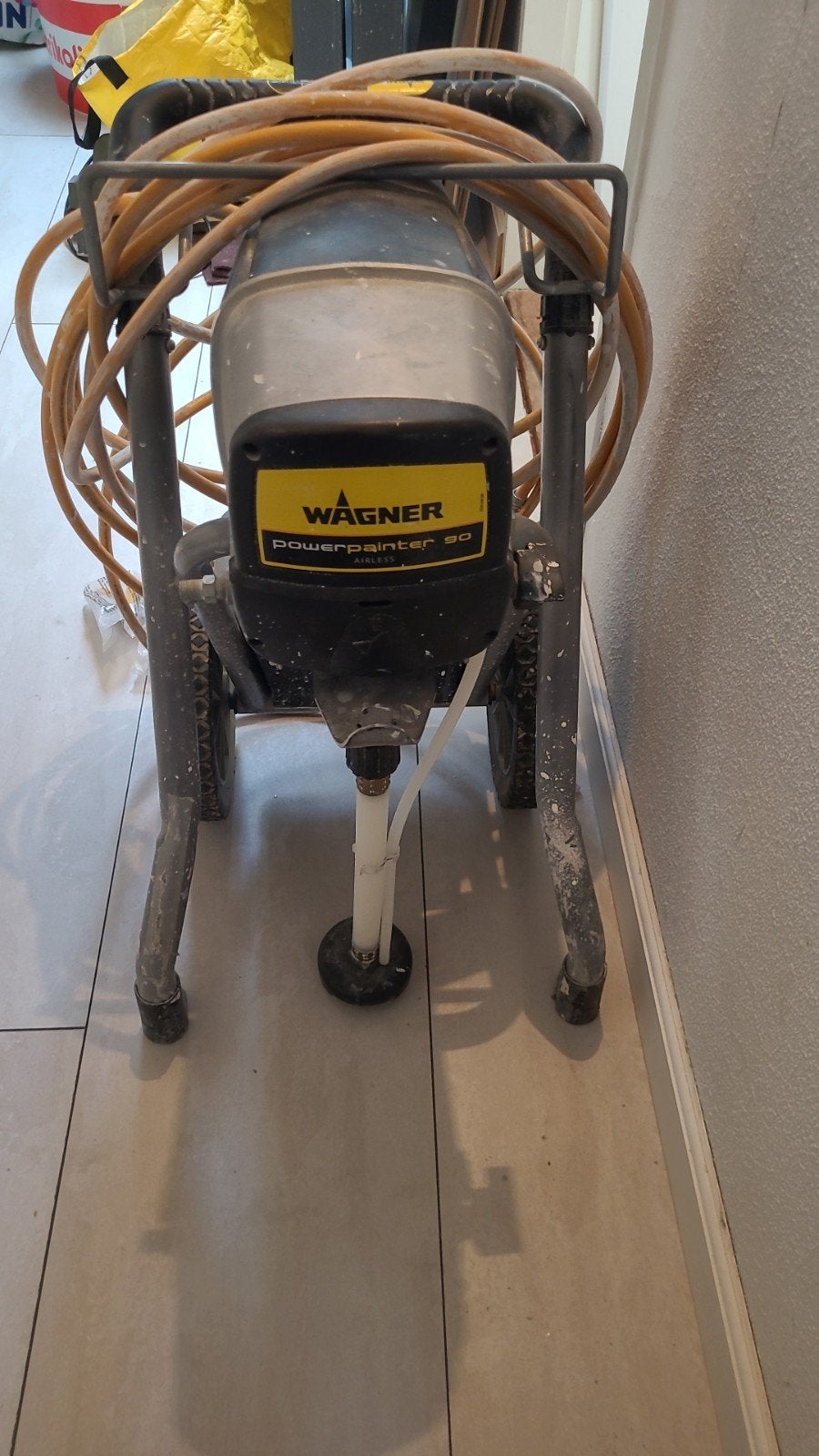 Wagner PowerPainter 90 Spuitmachine met accessoires, Doe-het-zelf en Verbouw, Schildersmaterialen, Gebruikt, Verfspuit of Verfpomp