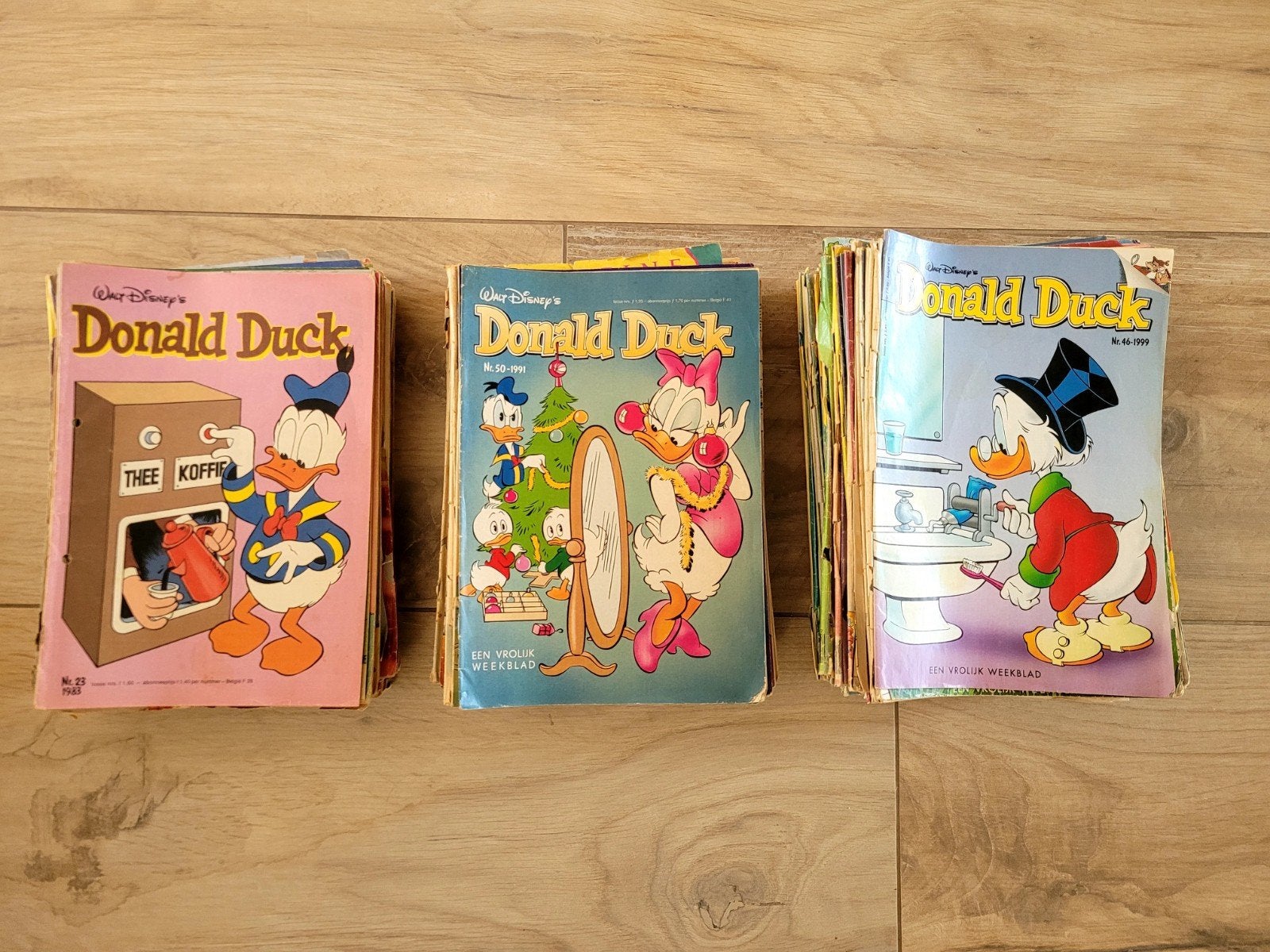 3 stapels oude Donald Ducks., Boeken, Meerdere stripboeken, Ophalen of Verzenden, Gelezen