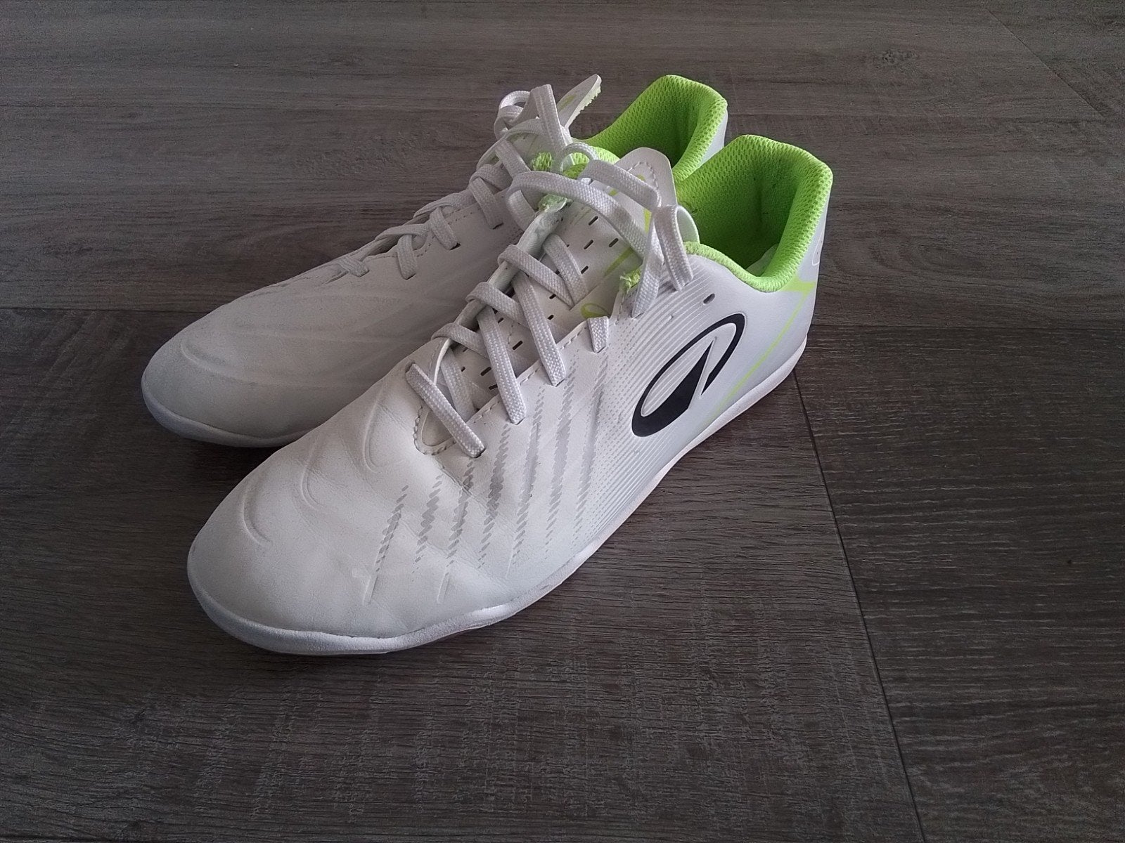 Kipsta zaalvoetbal schoenen maat 38, Maat XS of kleiner, Ophalen of Verzenden, Zo goed als nieuw, Schoenen