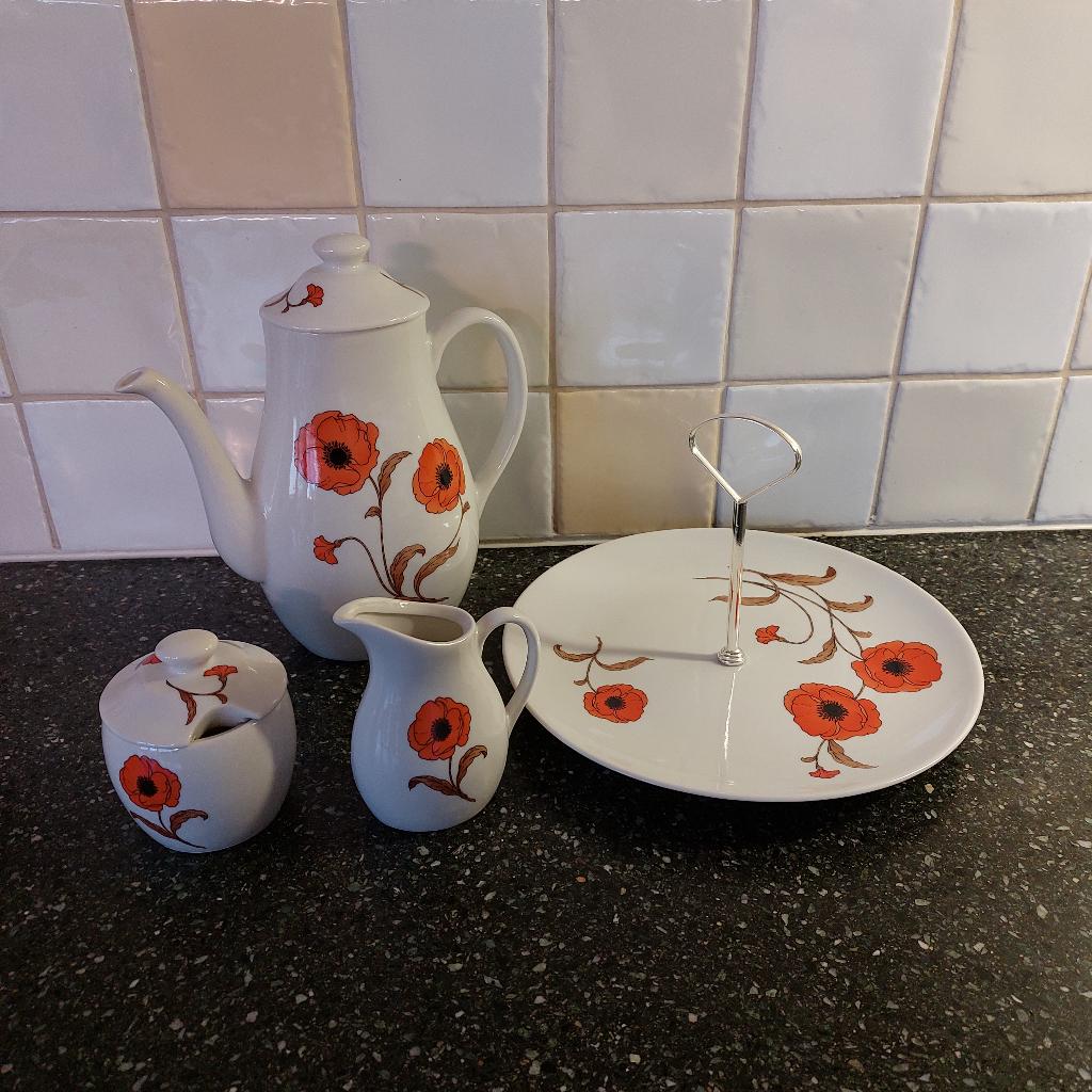 Avon koffieservies met etagière, Overige typen, Ophalen of Verzenden, Zo goed als nieuw, Overige stijlen