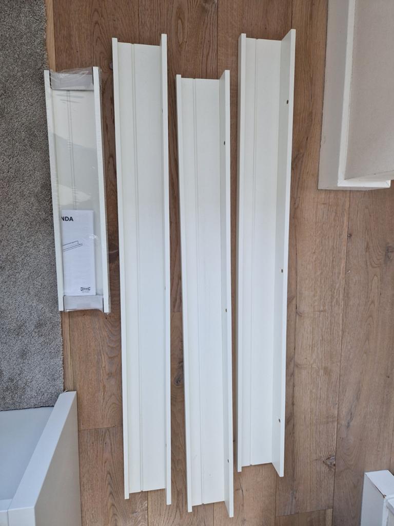 4x Ikea Mosslanda fotoplanken wit - 115 en 55cm, Ophalen, Zo goed als nieuw