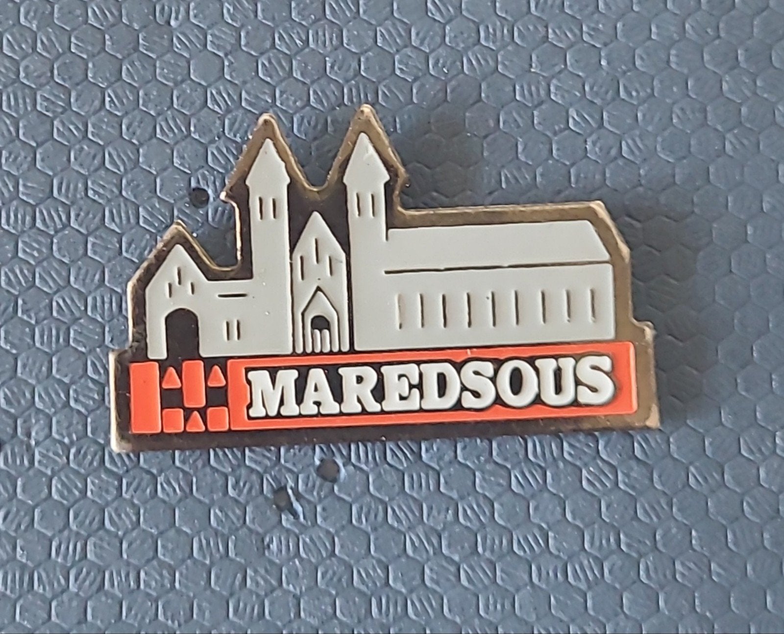 Pin Maredsous Abdij, Verzenden, Gebruikt, Stad of Land, Speldje of Pin