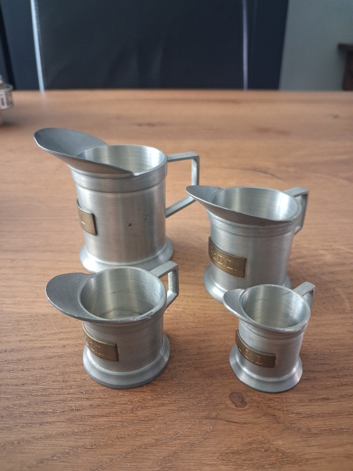 Mooie set van 4 tinnen maatbekertjes GERO, Ophalen of Verzenden