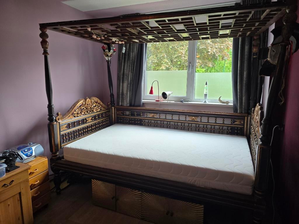 Prachtig Hemelbed - Handgesneden Hout met Oosterse Details, Gebruikt, Bruin, Oosters, Klassiek, Handgesneden, Tweepersoons