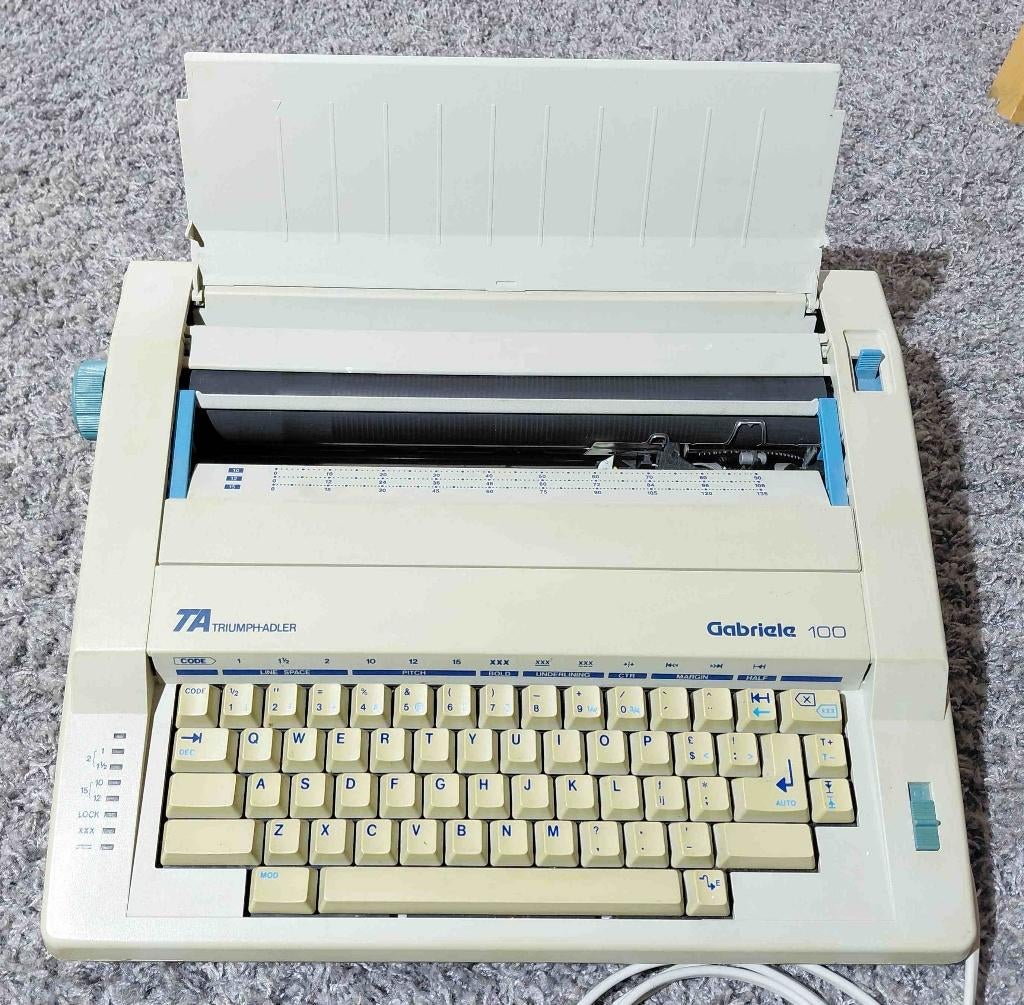 Schrijfmachine Triuph Adler Gabrielle 100, Diversen, Ophalen of Verzenden, Gebruikt