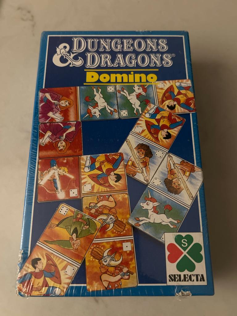 Dungeons & Dragons Domino - Selecta Bordspel, Ophalen of Verzenden, Zo goed als nieuw