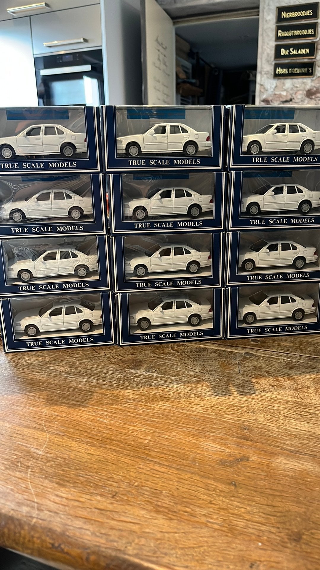 AHC Models 1/43 Nissan Maxima 12 stuks nieuw in de doosjes, Hobby en Vrije tijd, Ophalen of Verzenden, Nieuw, Auto, Overige merken