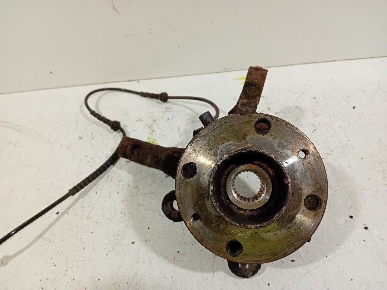 Wielnaaf links voor Renault Twingo, Onderdelen@venauto.nl, Van der Ven Autorecycling B.V., Gebruikt, Ettenseweg 76, 4706 PB Roosendaal, The Netherlands