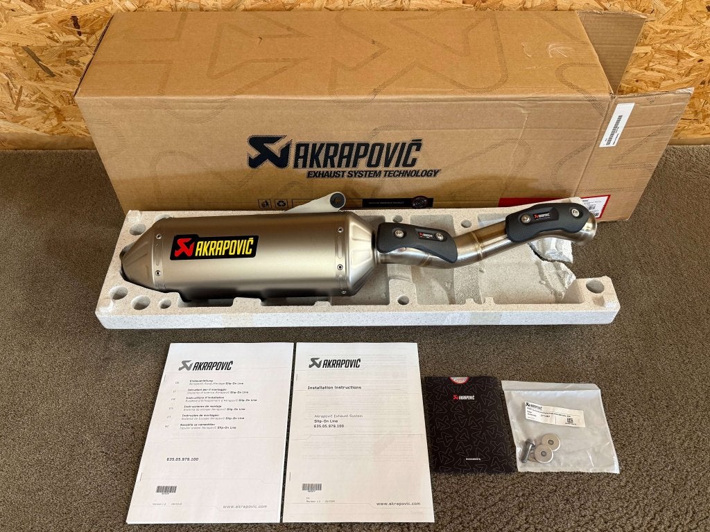 Akrapovic uitlaat KTM 790 890 Adventure 890 SMT Norden 901, Verzenden, KTM, Stallhofnerstraße 3, Betriebsgebiet Süd, Mattighofen, Oberösterreich, 5230, AT