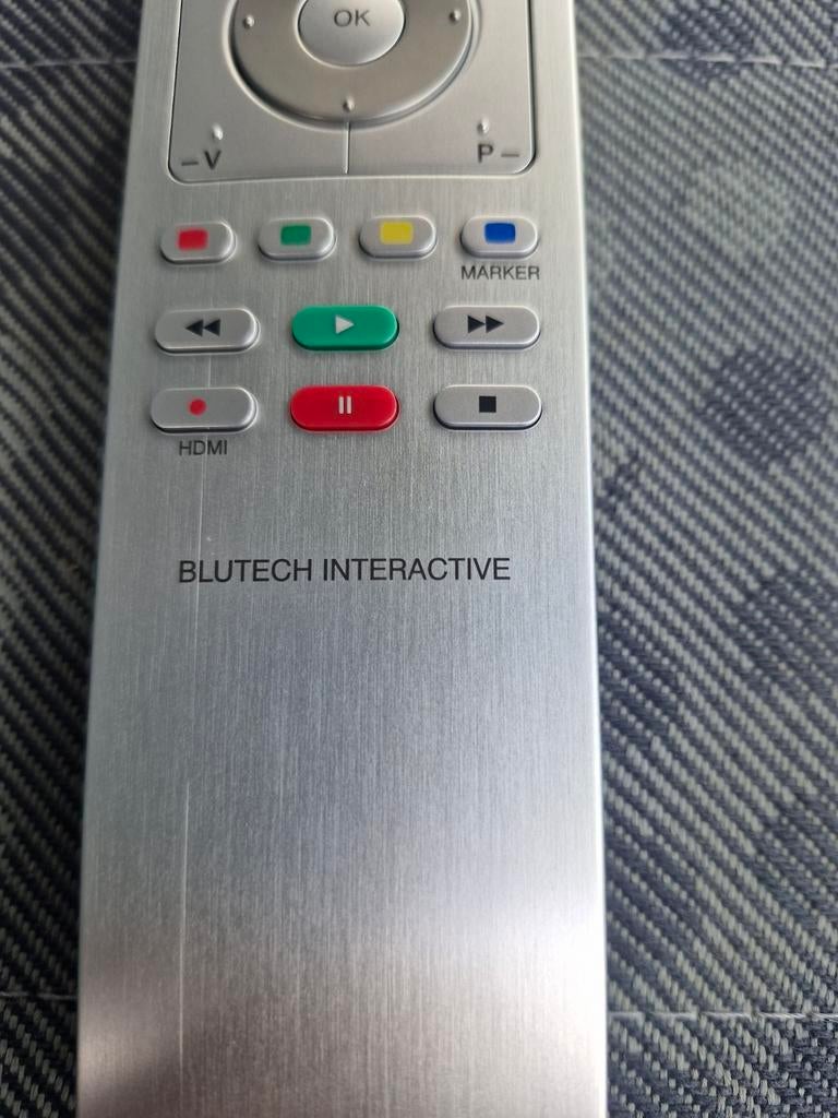 Loewe assist 1 blutech afstandsbediening, Audio, Tv en Foto, Afstandsbedieningen, Ophalen of Verzenden, Nieuw