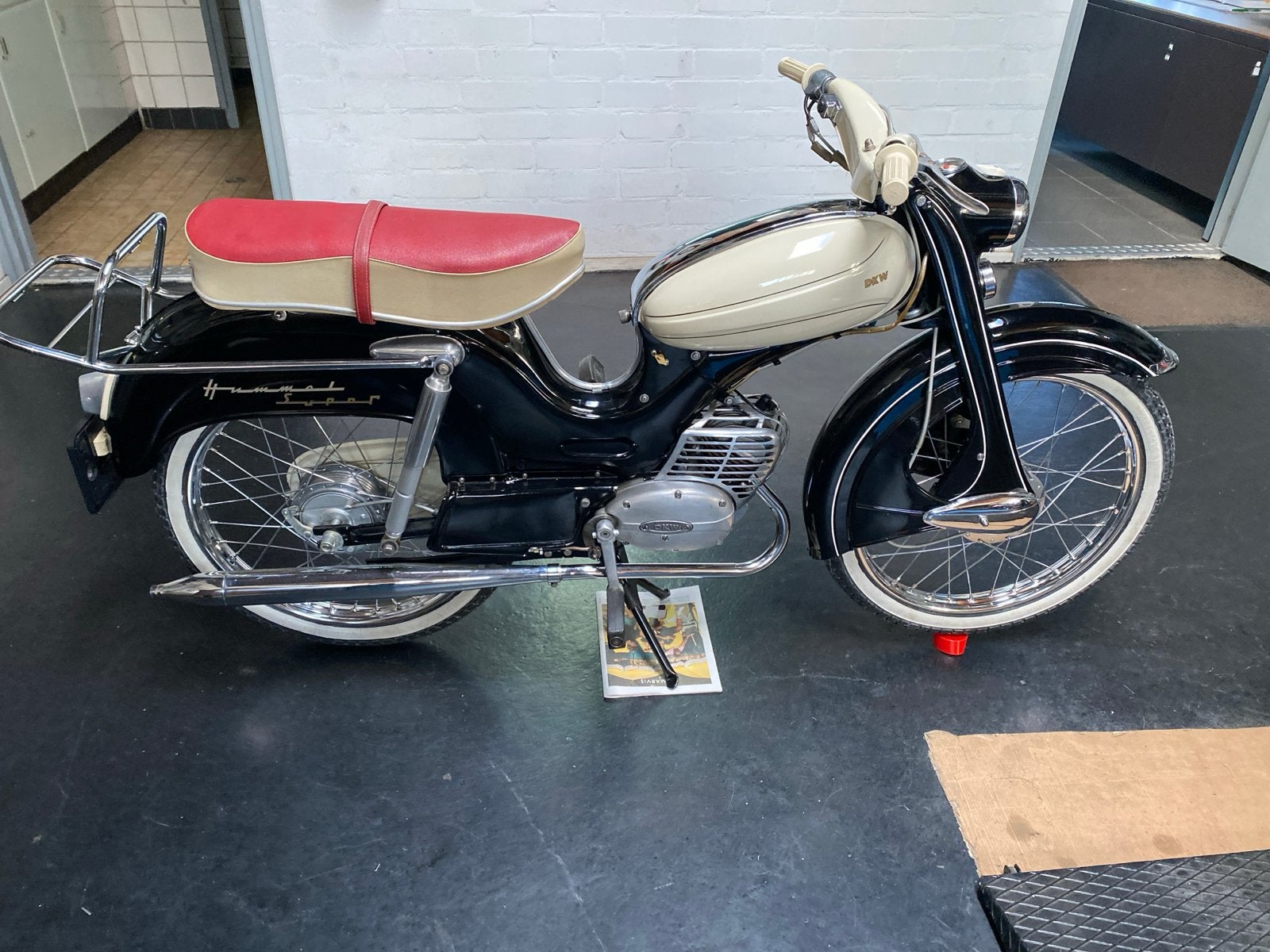 Zeldzame Hummels Super bromfiets uit 1960 - Klassieke charme, Fietsen en Brommers, Ophalen, Maximaal 45 km/u, Overige merken