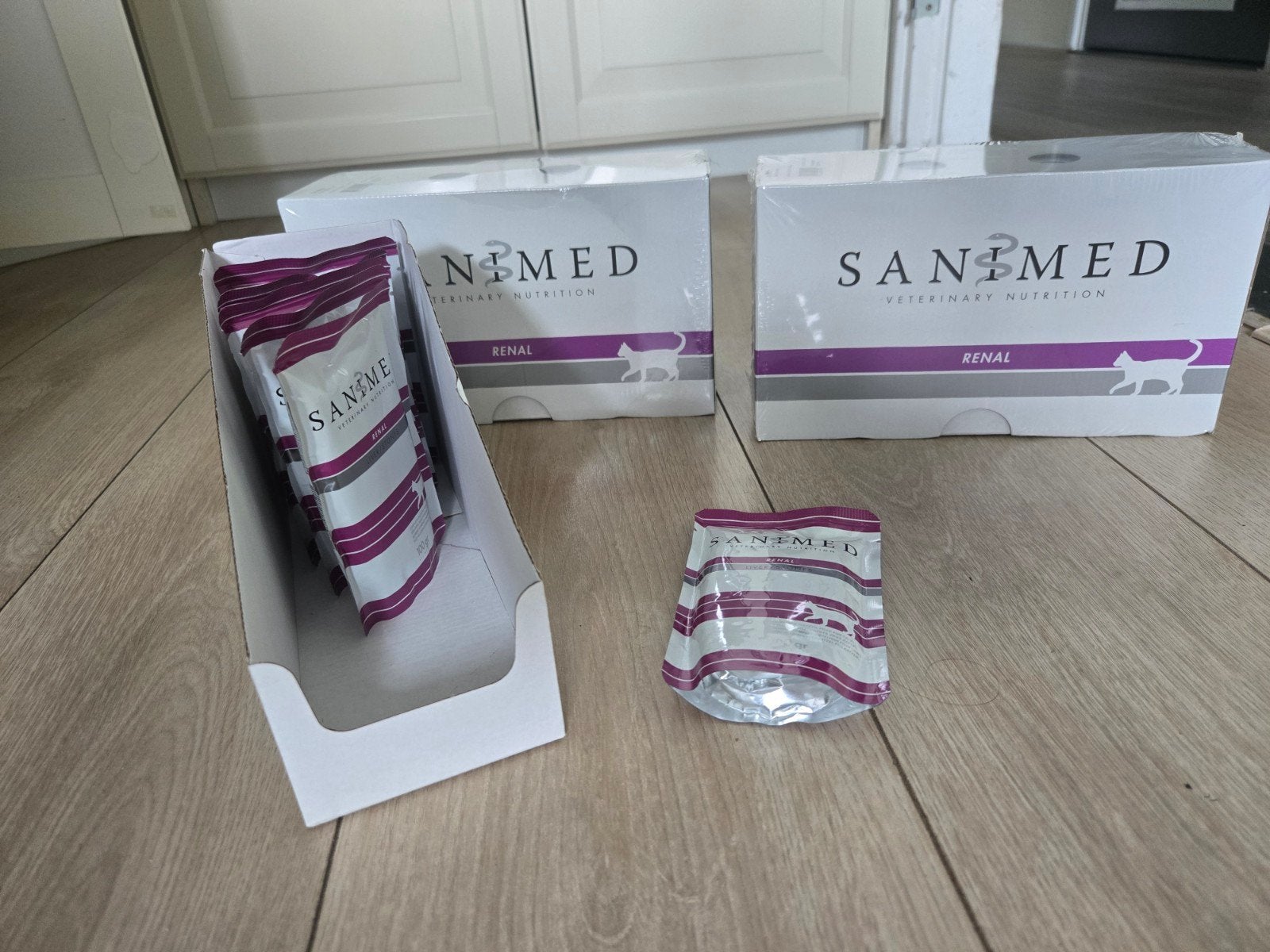 sanimed renal dieren dieet voeding, Dieren en Toebehoren, Dierenvoeding, Ophalen, Kat