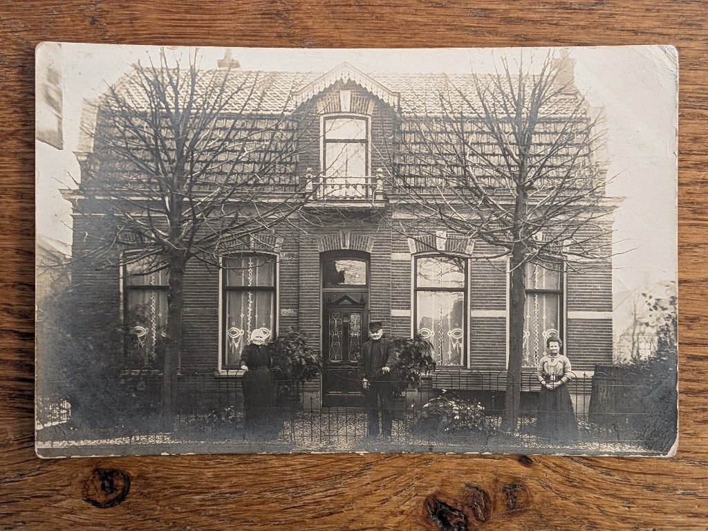 Voorhout - Woning Heerenstraat (Fotokaart), Ophalen of Verzenden, Voor 1920, Gelopen, Noord-Brabant