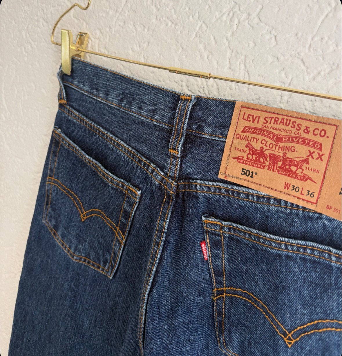 Levis 501 denim jeans W30, Ophalen of Verzenden, Zo goed als nieuw, Blauw, W32 (confectie 46) of kleiner