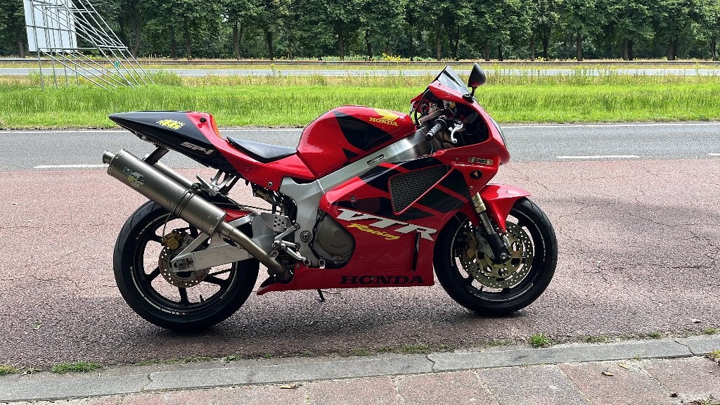 Honda SP1, 2 cilinders, Sportuitlaat, Occasion, Motorrijbewijs A