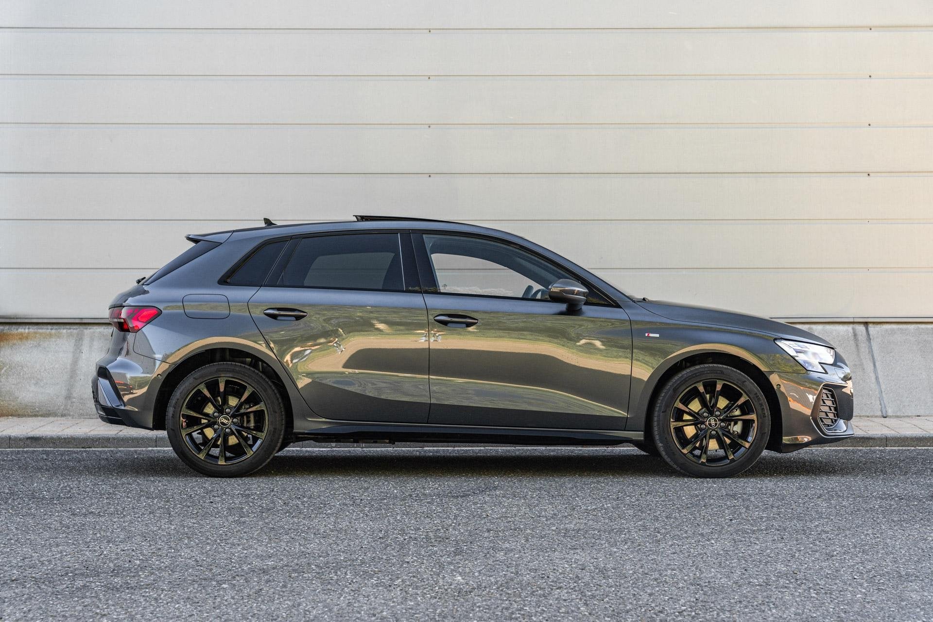 Audi A3 Sportback 40 TFSIe 204pk PHEV S Edition | SoH 100% |, Auto's, 4 cilinders, 150 min, Leder en Stof, 26 kWh