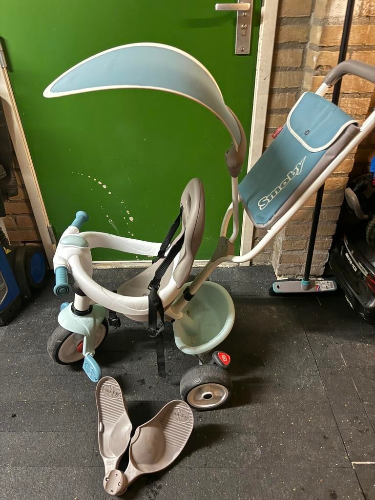 Smoby driewieler met duwstang, Ophalen of Verzenden, Zo goed als nieuw, Duwstang
