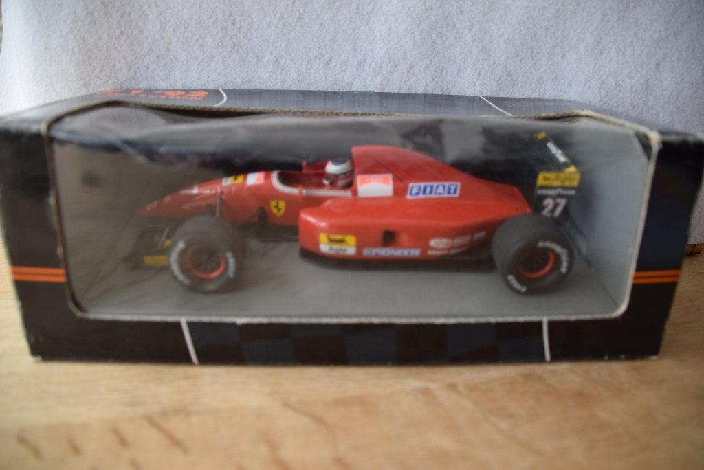 Modelauto 1:24, Ophalen of Verzenden, Zo goed als nieuw, Auto, Bburago