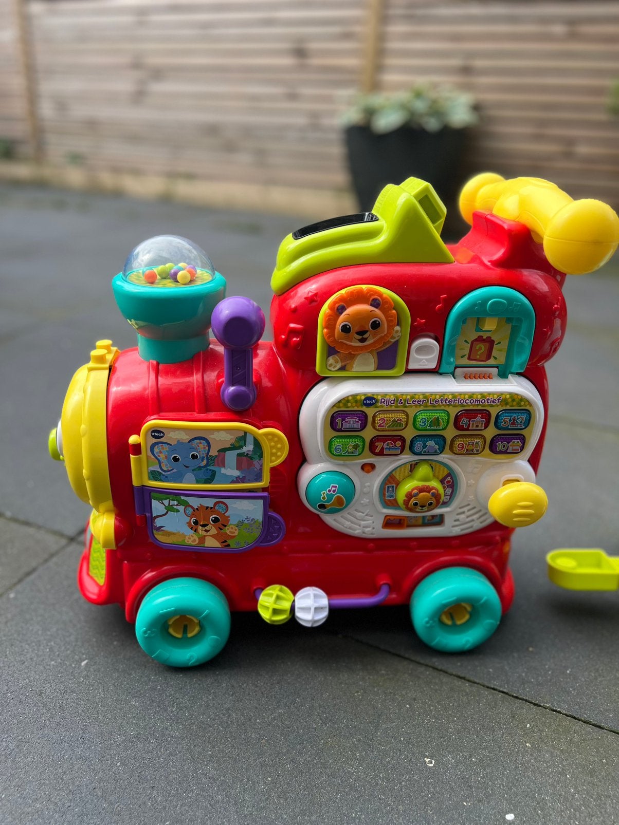 VTech Baby Rijd en Leer letterlocomotief, Ophalen, Zo goed als nieuw, 6 maanden tot 2 jaar