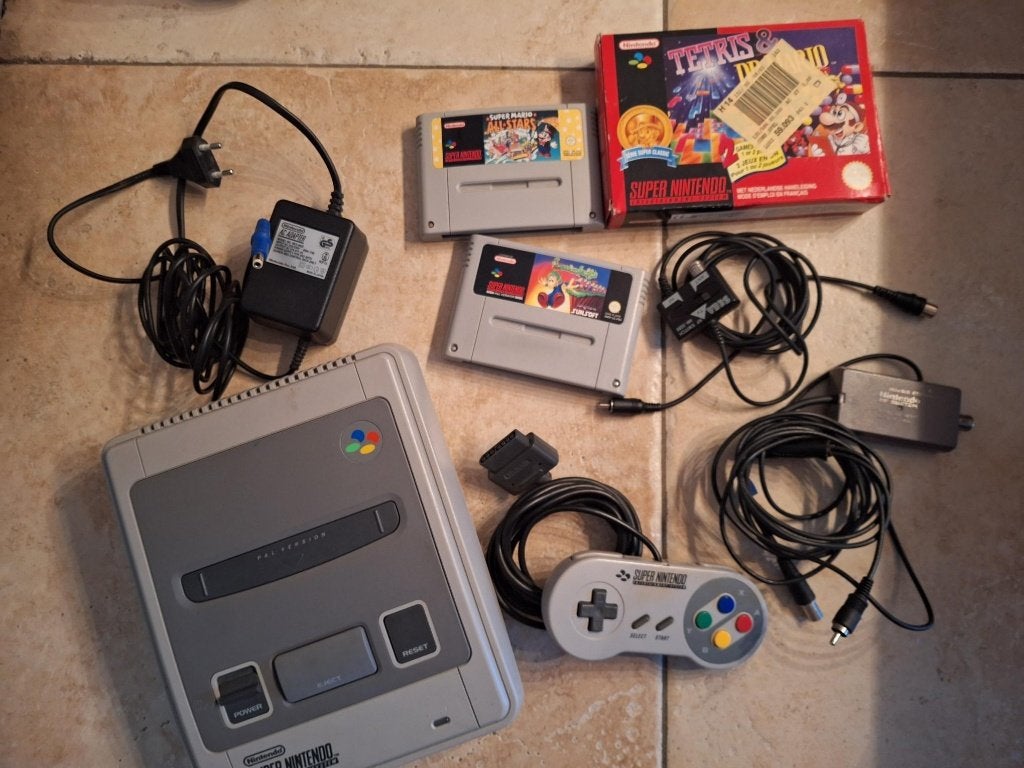 Nintendo spelcomputer, Ophalen, Gebruikt, Met games, Switch Original