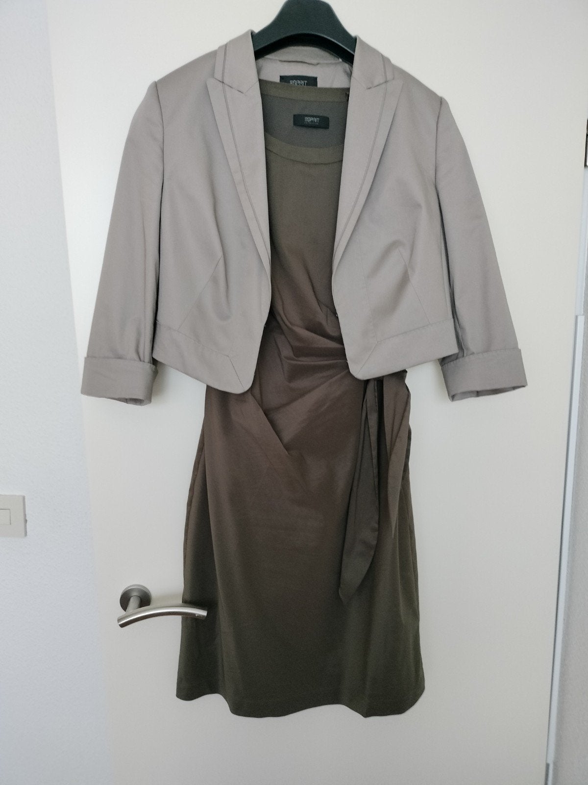 Prachtig setje, Kleding | Dames, Jasjes, Kostuums en Pakken, Ophalen, Zo goed als nieuw
