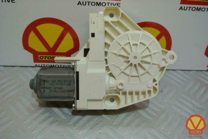 audi a4 a5 a6 a7 q7 raammotor links achter 8k0959812a