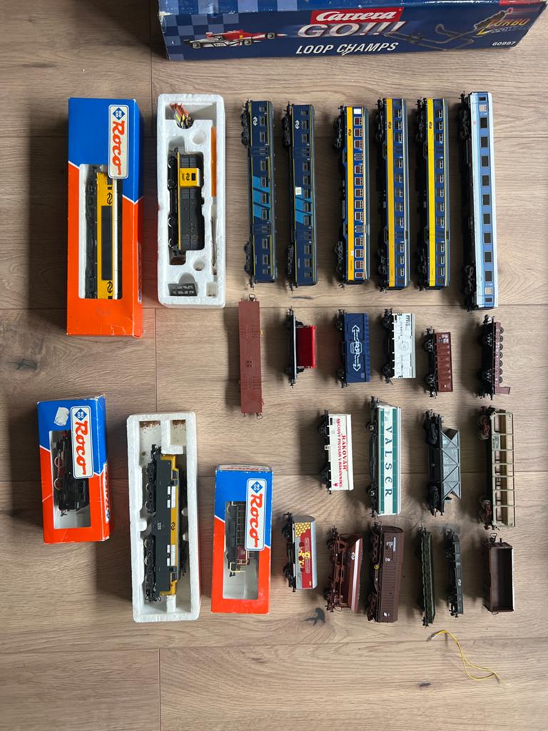 Diverse loc’s, wagons, rails ROCO, Gebruikt, Gelijkstroom, Rails, Ophalen of Verzenden