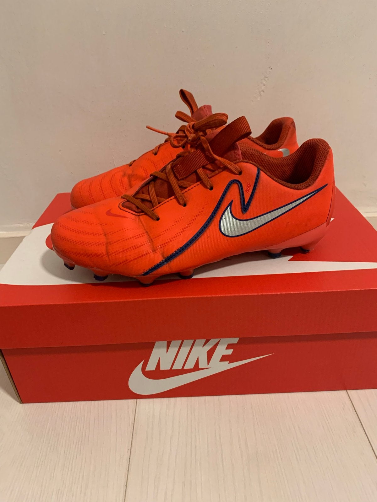 Nike Phantom voetbalschoenen - Haaland editie, Sport en Fitness, Voetbal, Gebruikt, Maat XS of kleiner, Schoenen, Ophalen of Verzenden