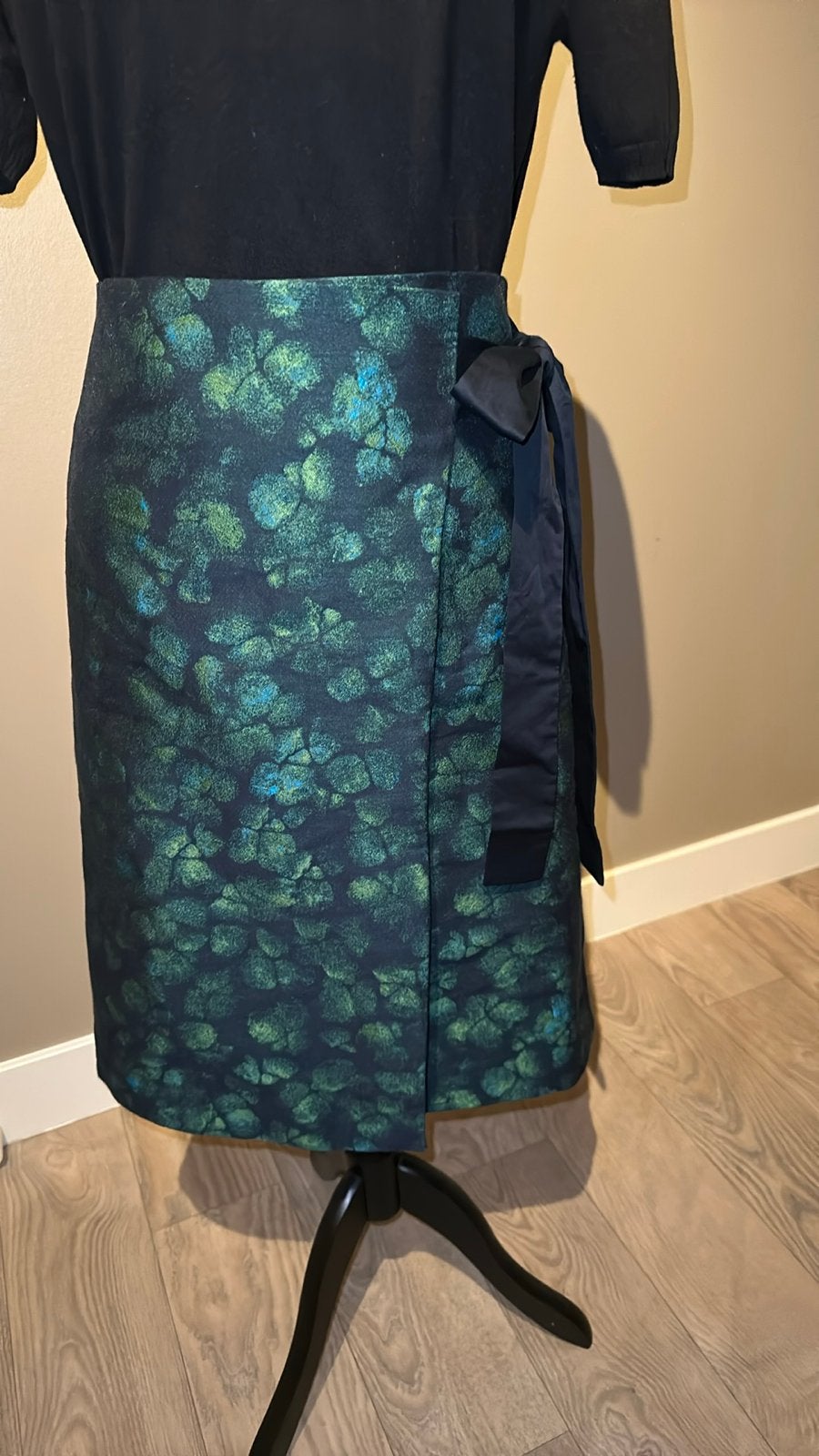 COS wikkelrok met print - Maat 34 XS - Groene tinten, Kleding | Dames, Rokken, Ophalen of Verzenden, Zo goed als nieuw, Maat 36 (S)