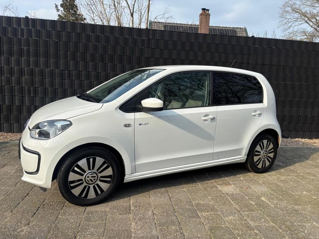 Volkswagen E-UP E-UP! **mooie auto//Automaat//elektrisch!**, Auto's, Met garantie (alle), Wit, Electronic Stability Program (ESP)