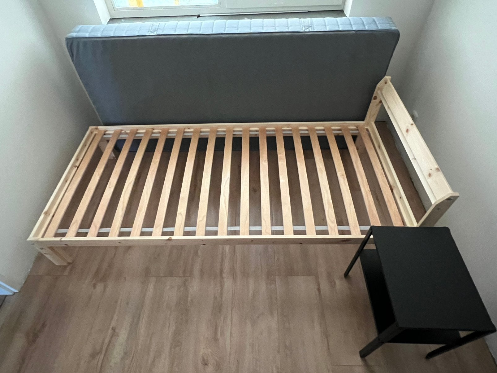 IKEA NEIDEN bed bedframe eenpersoonsbed 90x200 + lattenbodem, Huis en Inrichting, Slaapkamer | Bedden, Ophalen, 90 cm, Eenpersoons