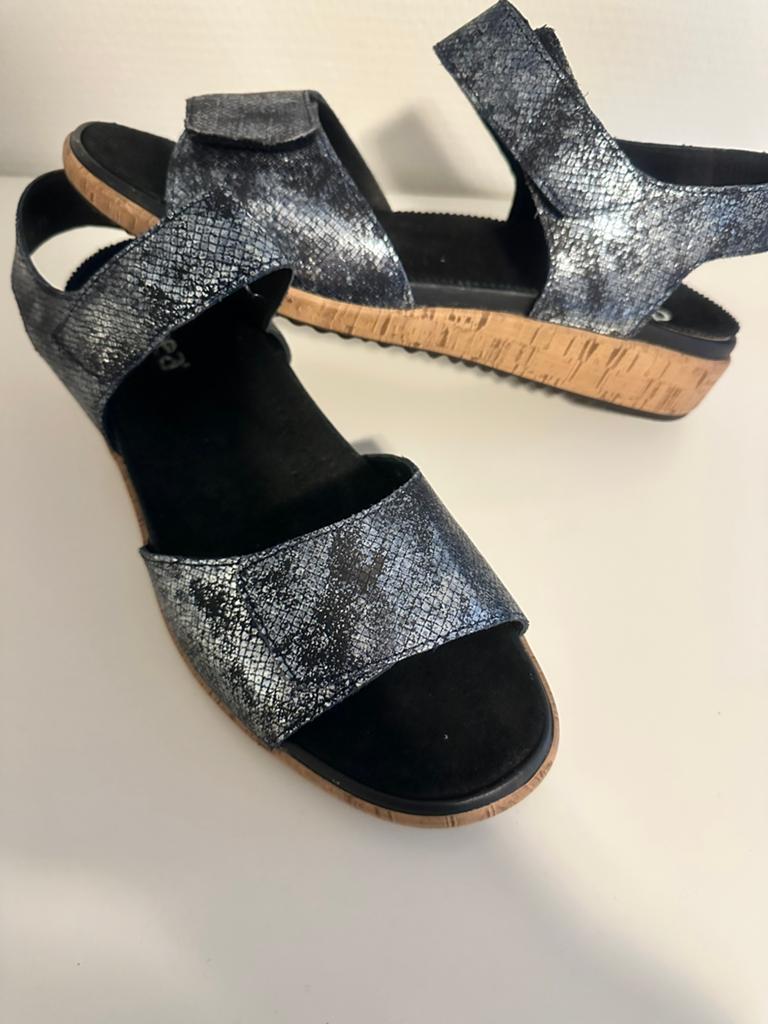 Durea sandalen maat 41 (7.5-H) blauw zilver leer, Ophalen of Verzenden, Zo goed als nieuw, Blauw, Sandalen of Muiltjes