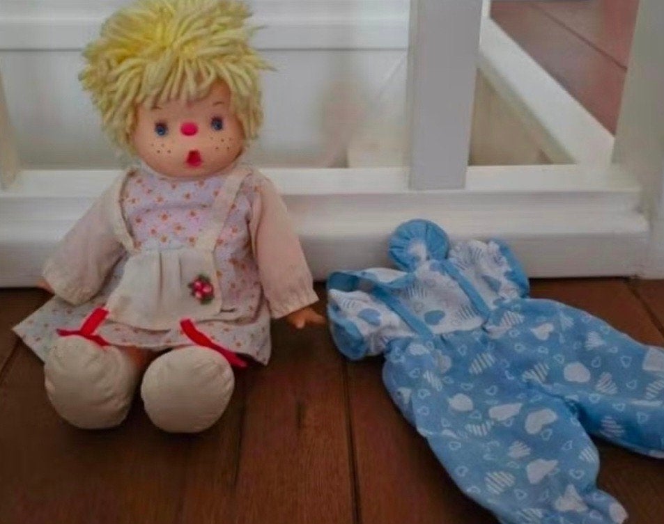 Ice cream doll - migli-Vintage jaren 80 - zacht geel-, Ophalen, Zo goed als nieuw