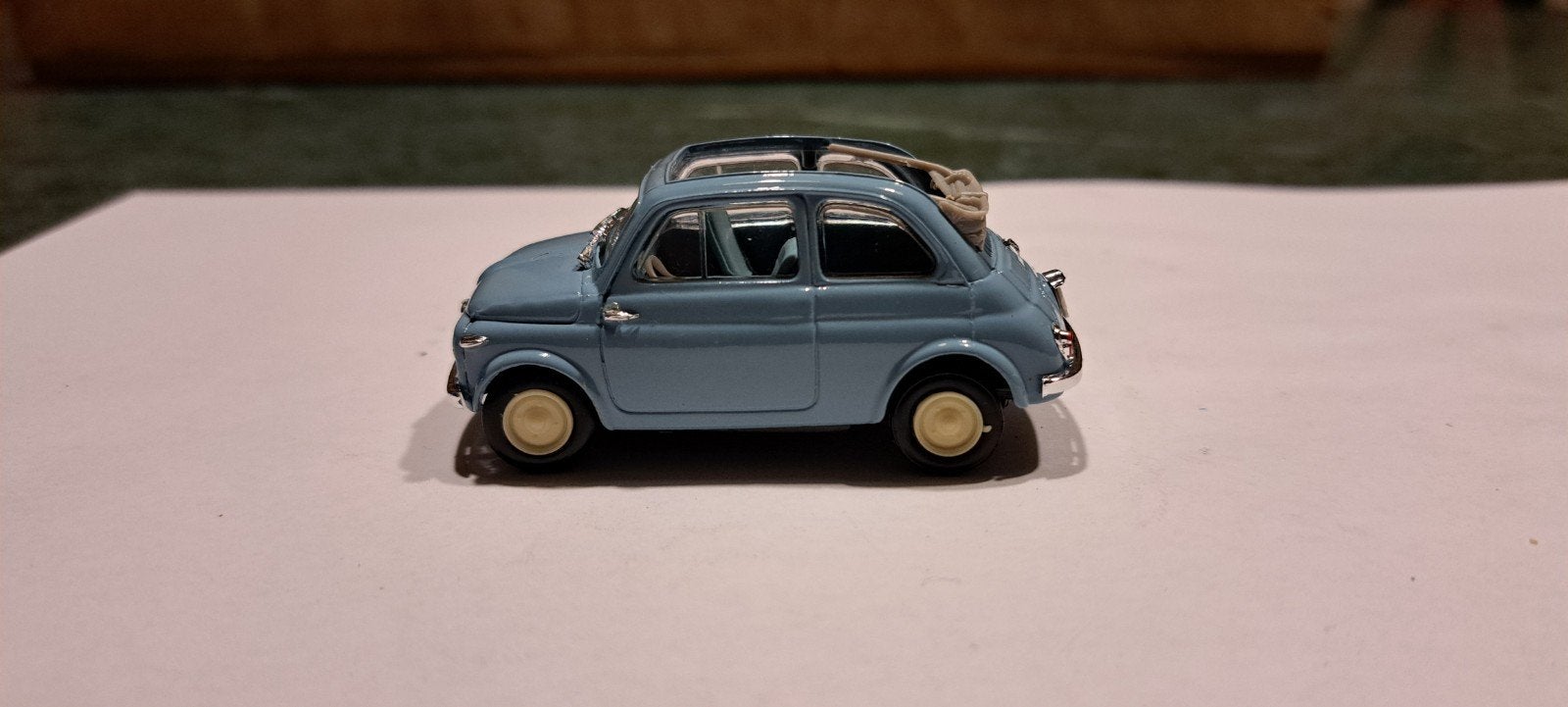 fiat 500 nuova economica 1957 1:43, Ophalen of Verzenden, Auto, Overige merken