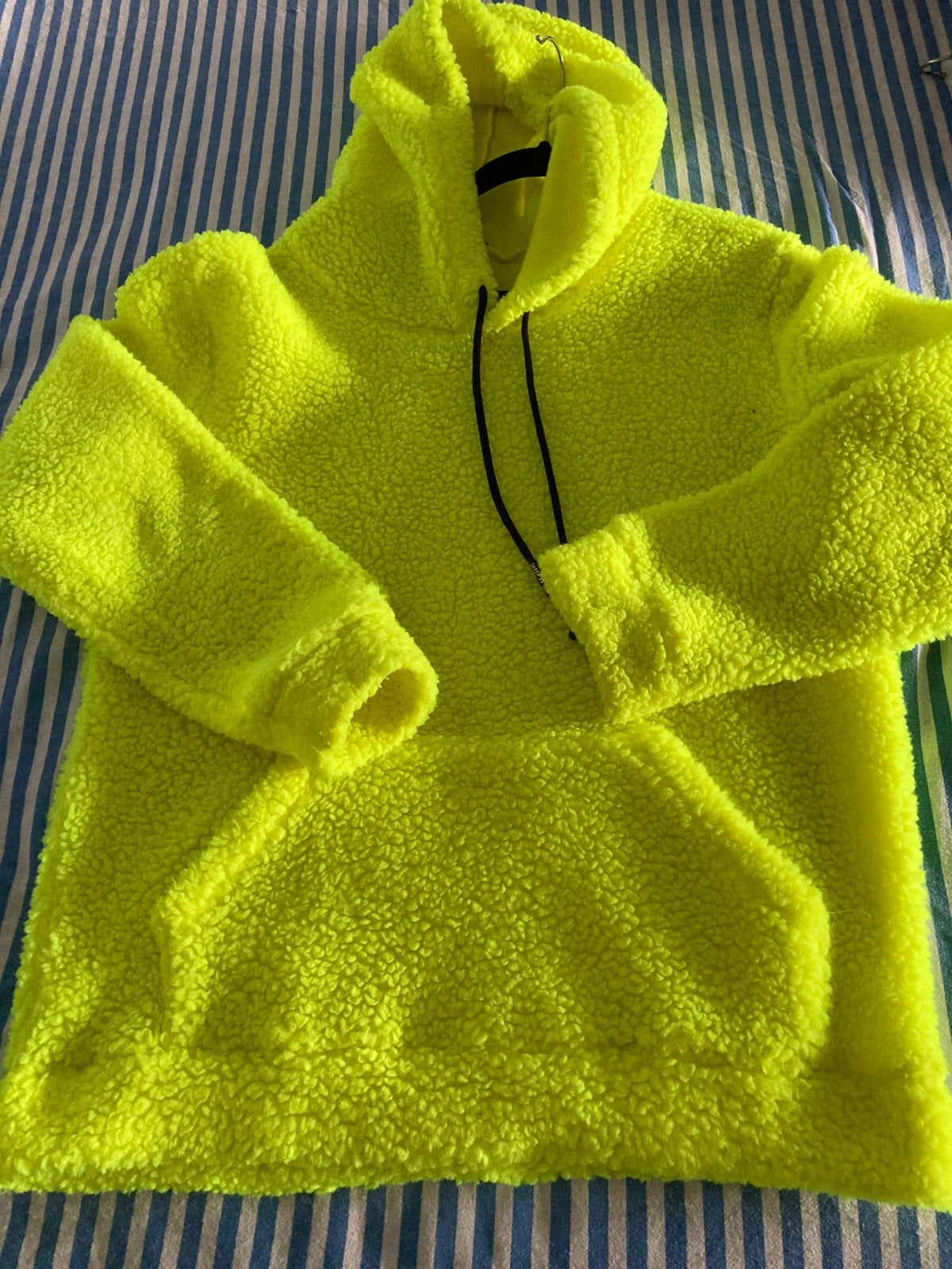 Teddy/fleece trui maat L neon geel, Ophalen of Verzenden, Zo goed als nieuw, Maat 38/40 (M), Geel