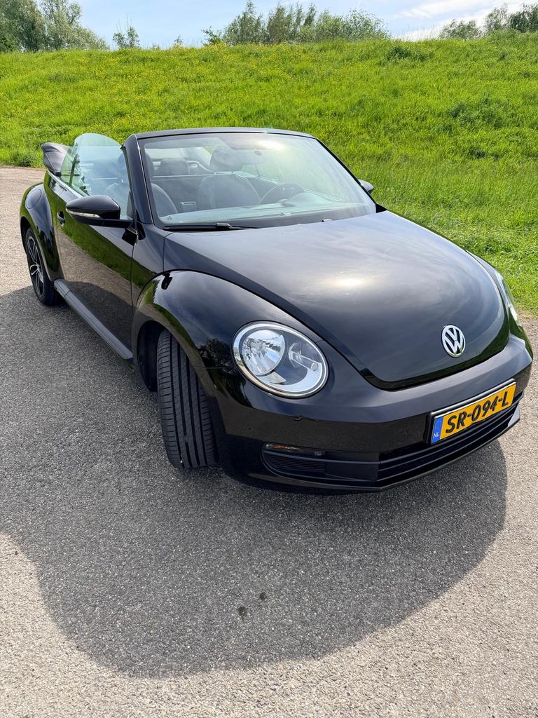 Volkswagen Beetle (Kever) 1.2 TSI 77KW Cabriolet BMT 2015, Voorwielaandrijving, 4 cilinders, Cabriolet, 4 stoelen