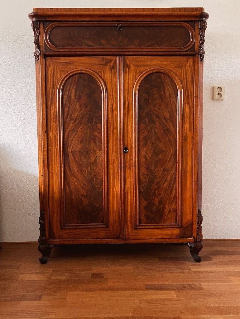 antieke kast, Ophalen