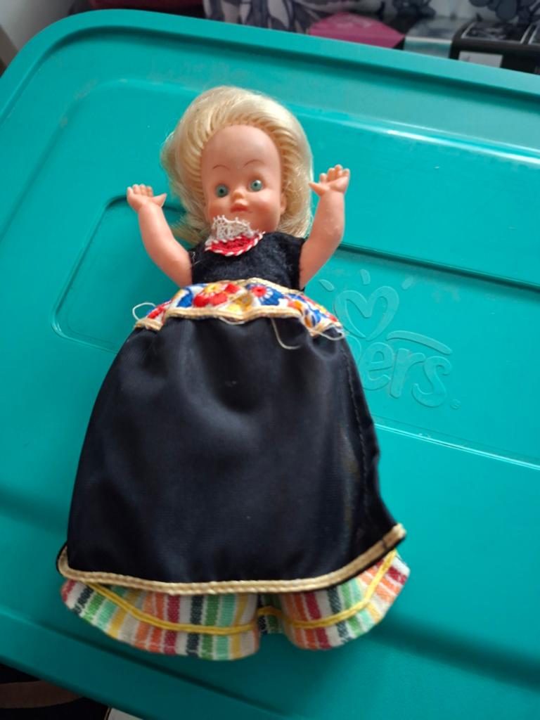Diverse Poppen: Porselein, Diana en Klederdracht, Verzamelen, Poppen, Ophalen of Verzenden, Gebruikt, Pop