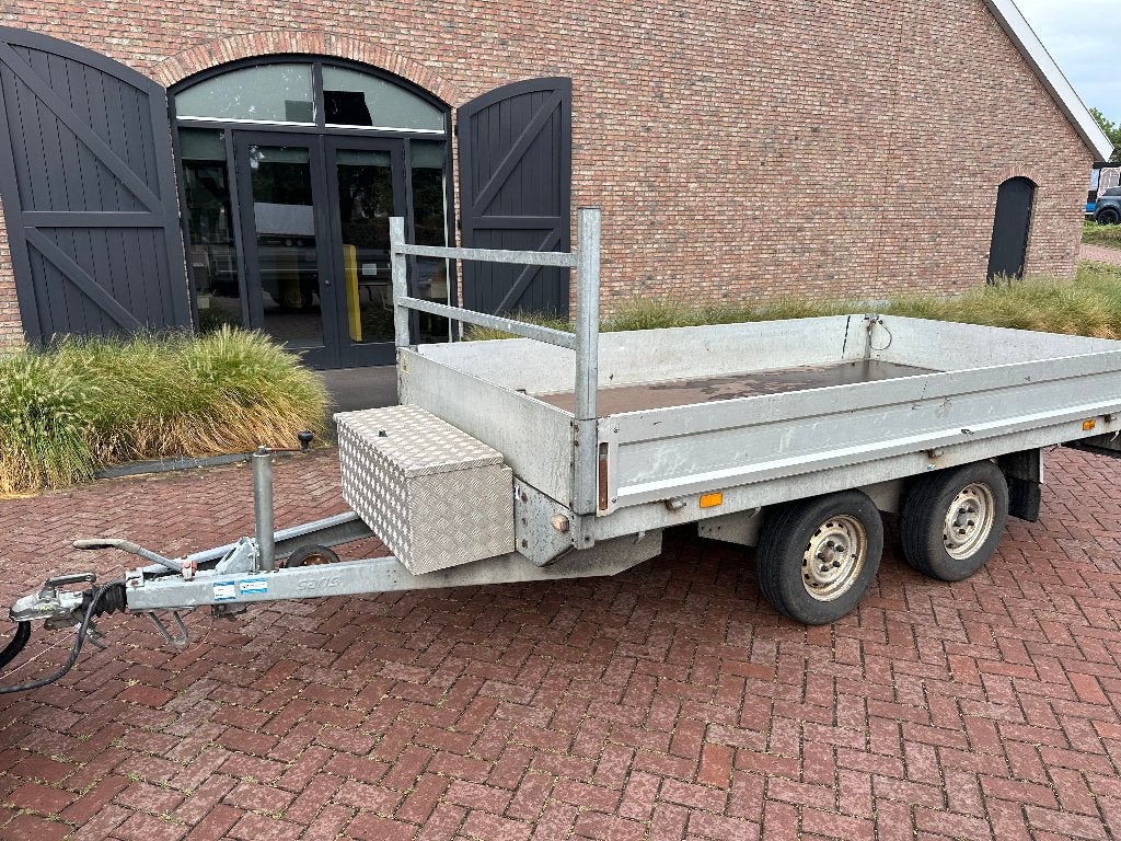 Saris plateau aanhanger 2.000 kg – 335 x 175 cm, Ophalen, Zo goed als nieuw