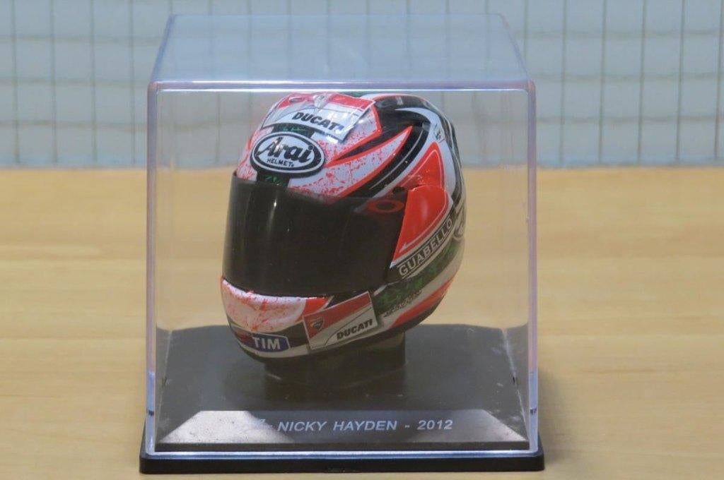 Nicky Hayden Arai helmet 2012 1:5, Serviceclientele@altaya.be, Overige typen, Nieuw, 08034 Barcelone